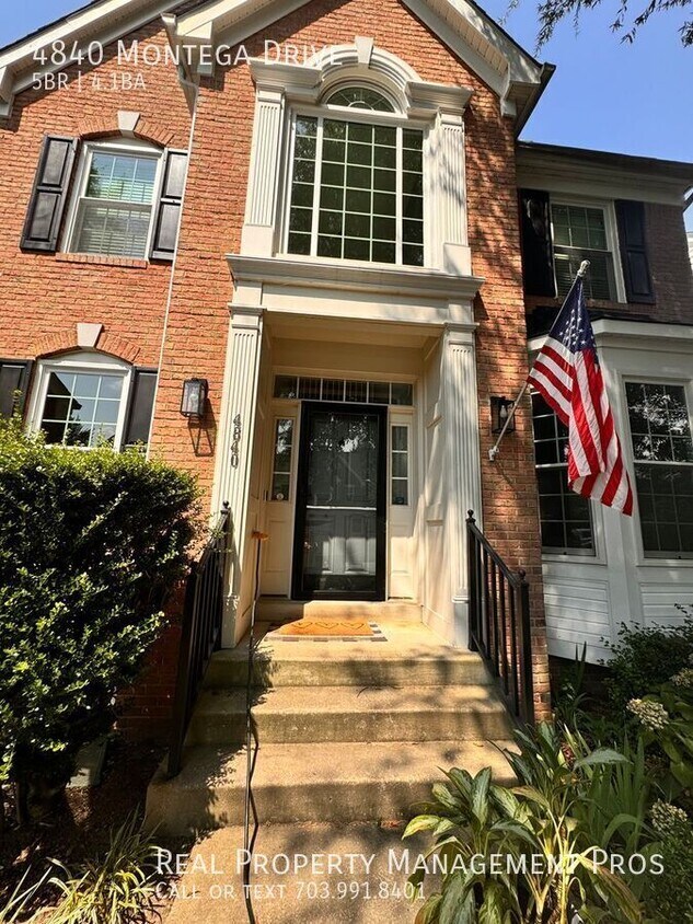 Foto principal - 4840 Montega Dr