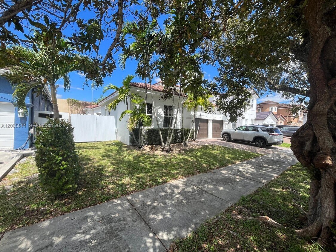 Foto del edificio - 18162 NW 91st Ct