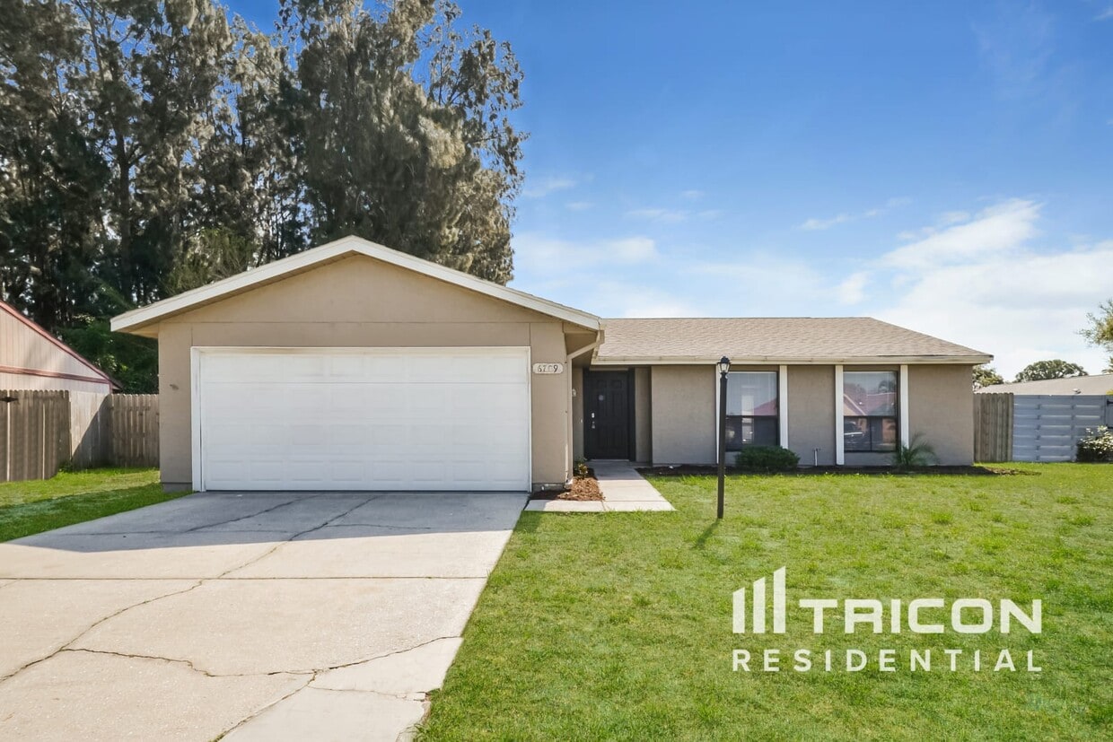 Foto principal - 6709 34th Ave W