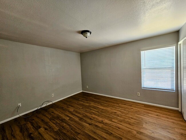 Foto del edificio - 11350 W Tennessee Ave