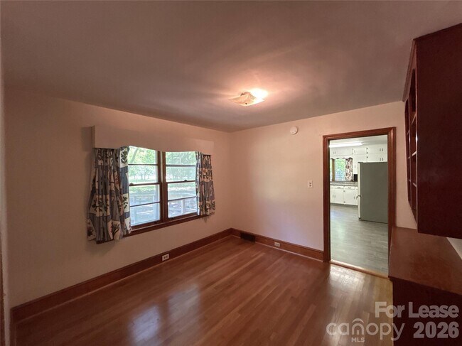 Foto del edificio - 6602 Allen Black Rd