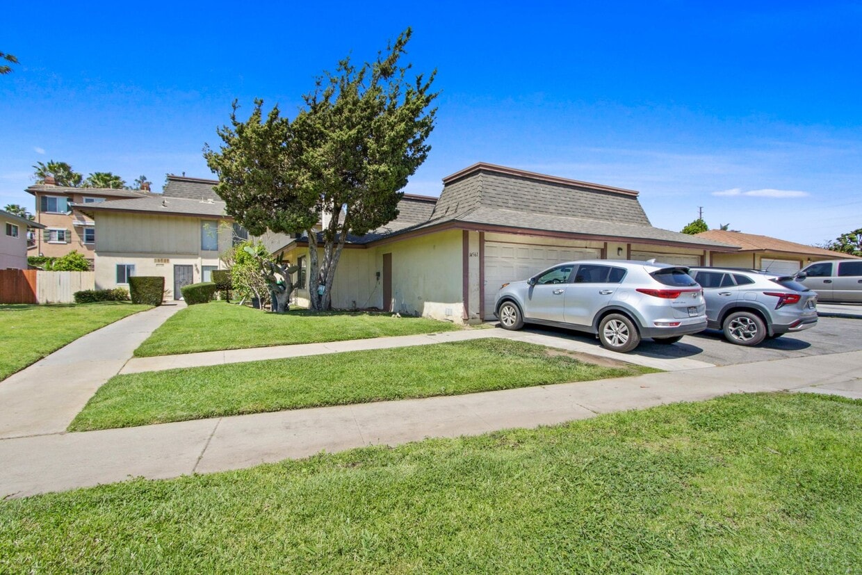 Photo - 14561 Del Amo Ave Unit B