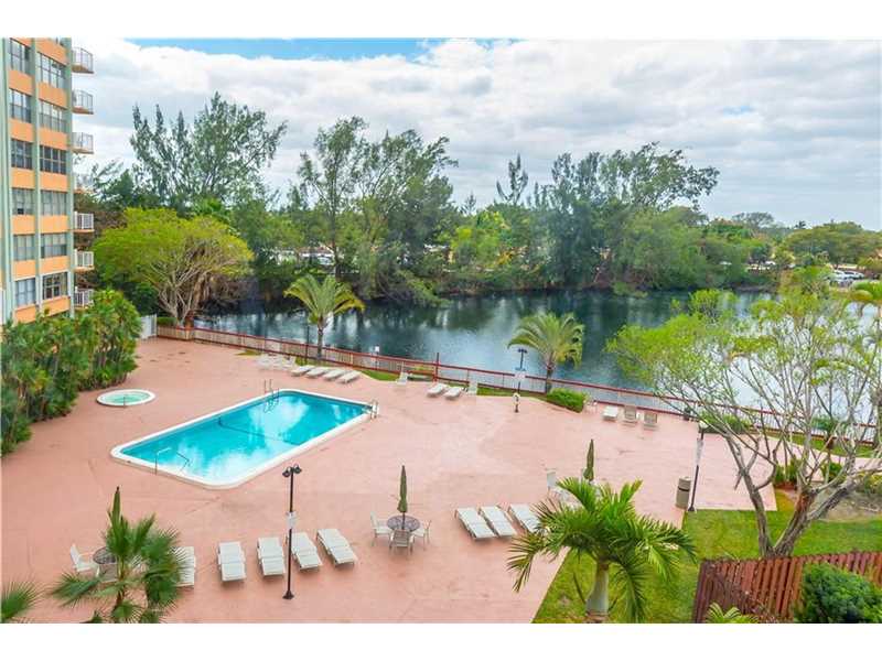 Primary Photo - 1300 NE Miami Gardens Dr