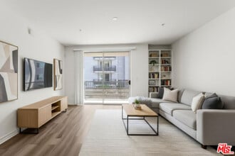 Building Photo - 629 Traction Ave