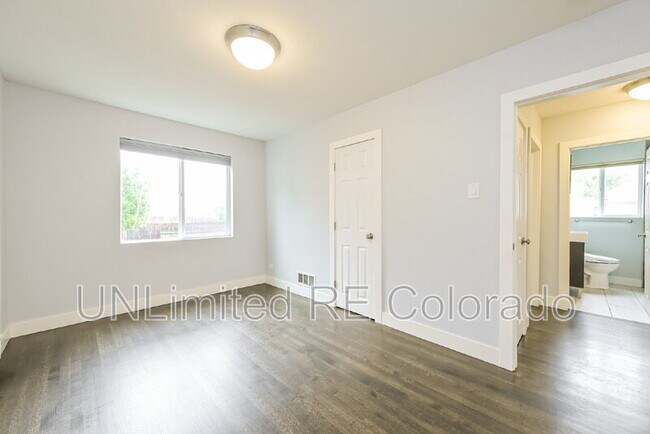 Foto del edificio - 1456 Elm St