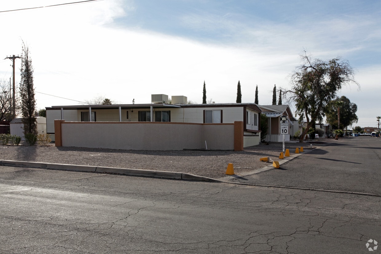 Building Photo - Copper Country Estates
