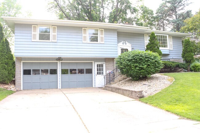 Foto del edificio - 918 Chapel Hill Rd