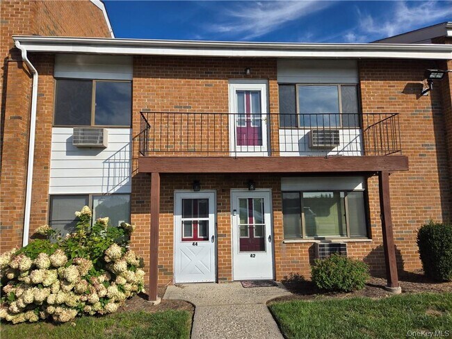 Foto del edificio - 44 Inwood Rd