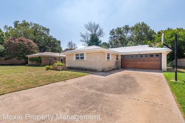 Building Photo - 3 br, 2 bath House - 1606 Bluebonnet Trl.