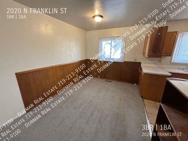 Building Photo - 2020 N Franklin St