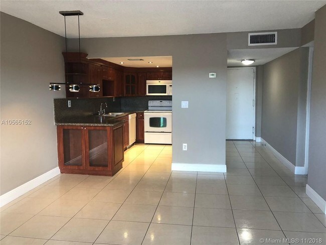 Foto del edificio - 14250 SW 62nd St