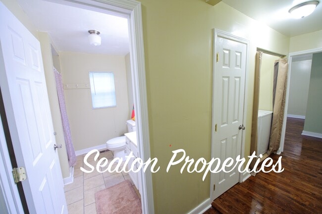 Building Photo - 2709 Addison Dr