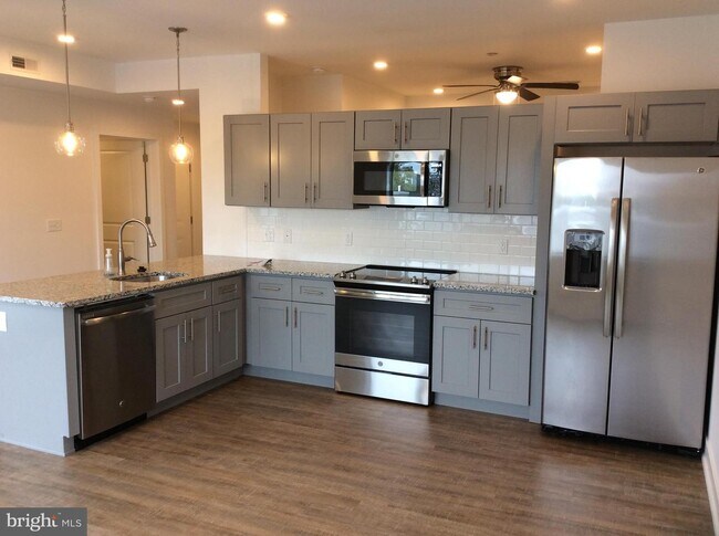 Foto del edificio - 1617 Poplar St
