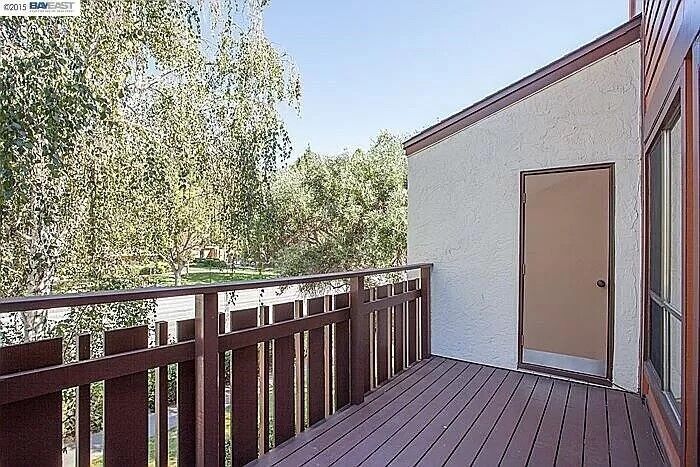 Primary Photo - 3374 Country Dr