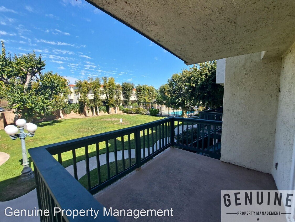 2 br, 2 bath House 424 West 1st Street 8 House Rental in Tustin