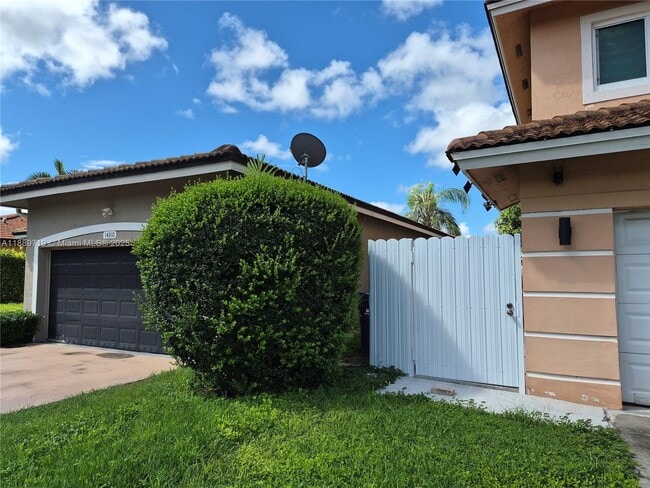 Building Photo - 14300 SW 161st Pl