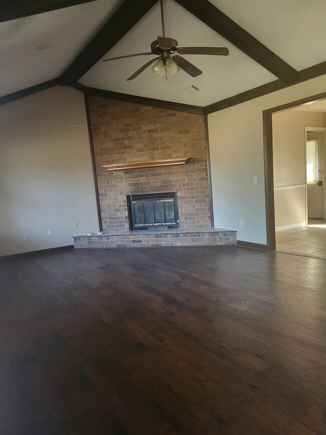 Foto del edificio - 286 Whitetail Cir