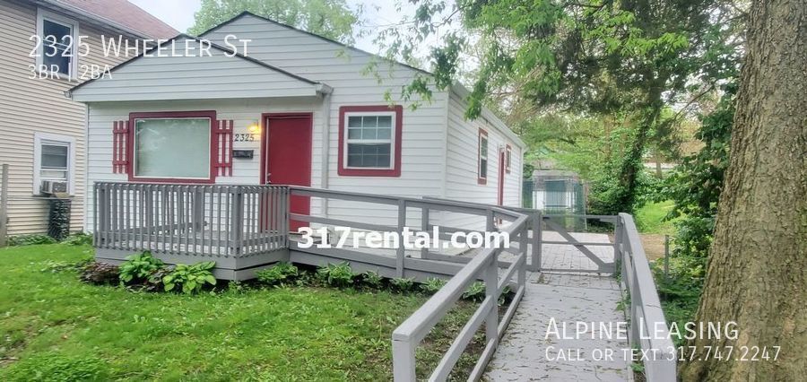Primary Photo - 3BR/2BATH House!