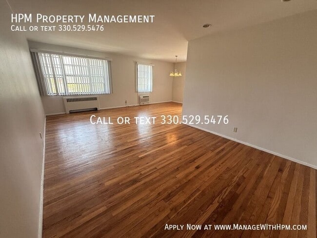 Building Photo - 3270 Warrensville Center Rd