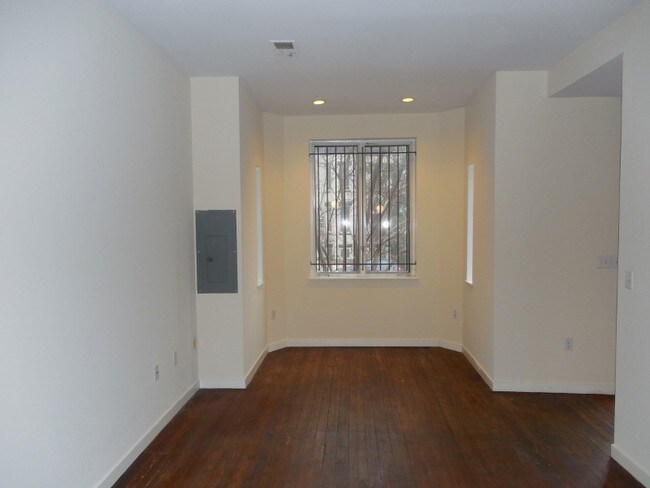 Building Photo - 2026 13th St NW
