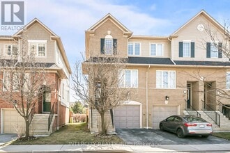 Building Photo - 4950-4950 Albina Way