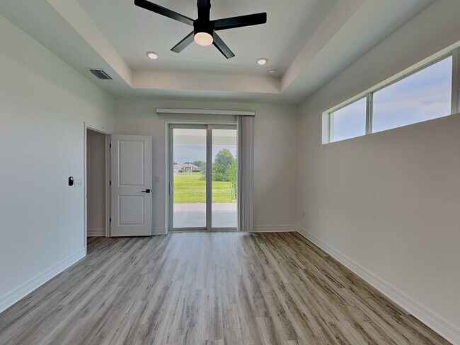 Building Photo - 16040 Galiano Ct