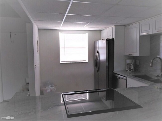 Building Photo - 2 br, 2 bath Condo - Carriage Hills