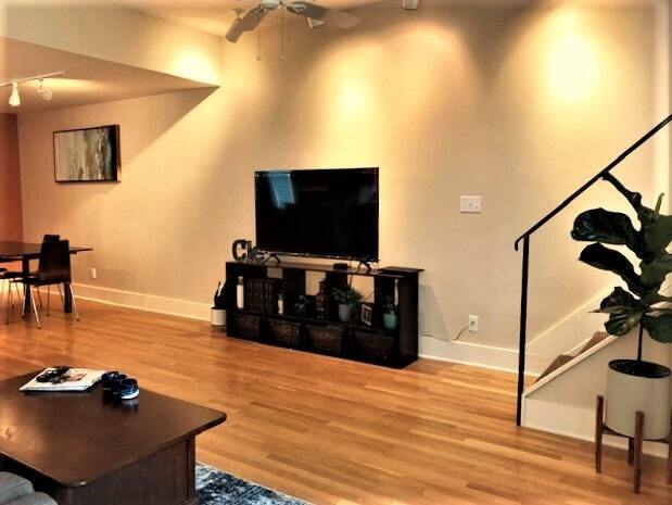 Building Photo - 2910 Jay Avenue, Unit 2911