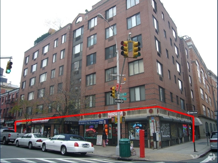 Primary Photo - 179 Grand St