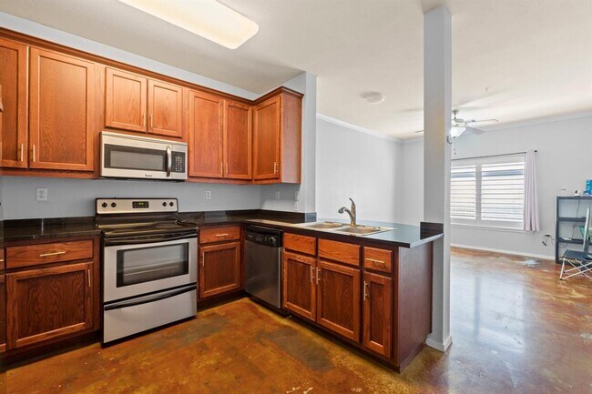 Foto del edificio - 910 W 25th St