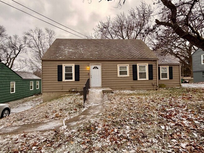 Foto del edificio - 809 NE Maple Dr