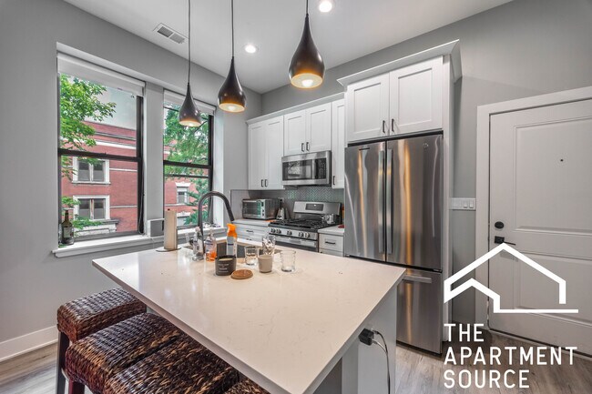 Foto del edificio - 1456 W Addison St