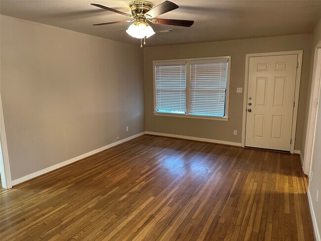 Foto del edificio - 4214 Gano St