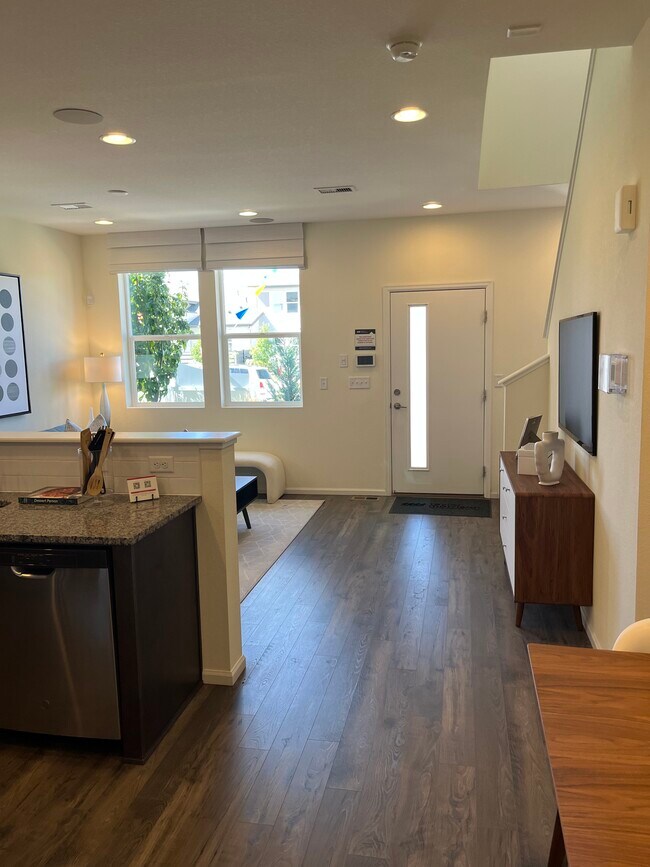 Foto del edificio - 6529 N Dunkirk St