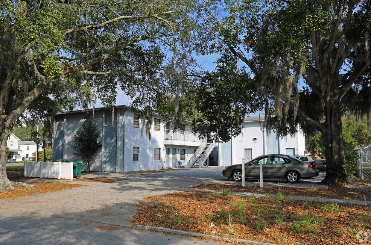 Primary Photo - 655 Avenue B SW