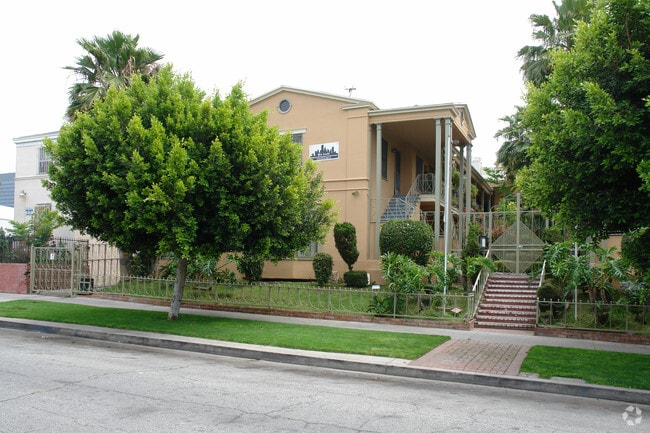 Building Photo - 820 S Serrano Ave