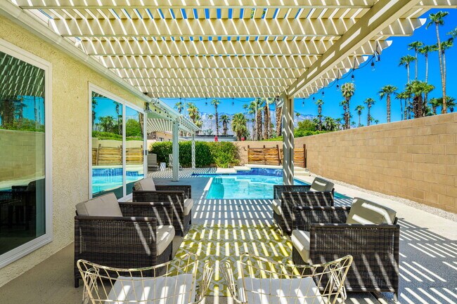 Foto del edificio - 70070 Chappel Rd