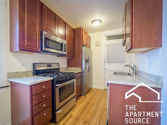 Photo - 2112 W Ainslie St Apartment