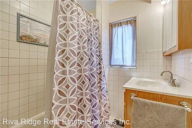 Building Photo - 3 br, 1 bath House - 726 Chartiers Avenue