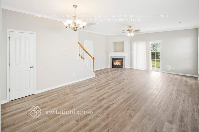 Foto del edificio - 3829 Thomas Ridge Dr