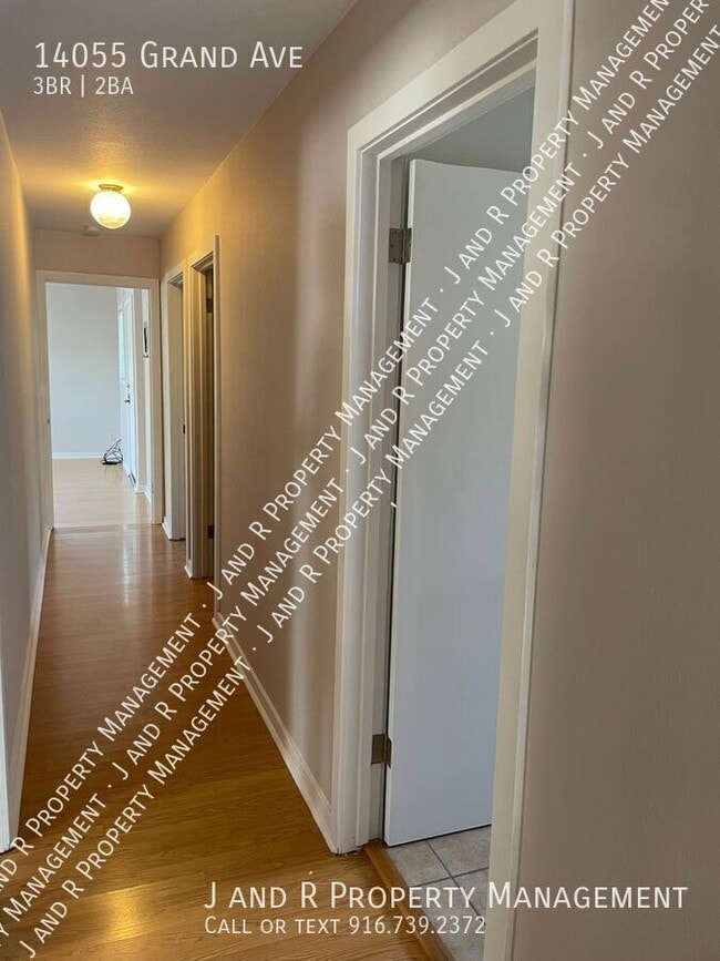 Building Photo - 14055 Grand Ave