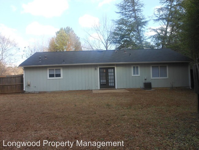 Foto del edificio - 707 Tarkington Rd S