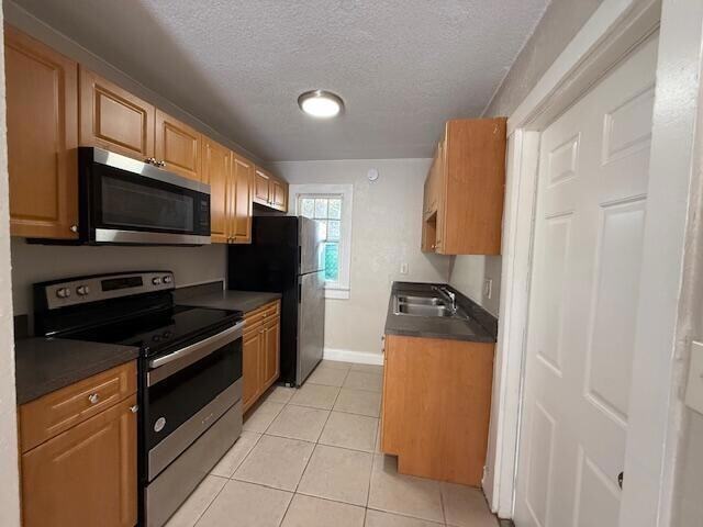 Building Photo - 400 Metcalf Ct