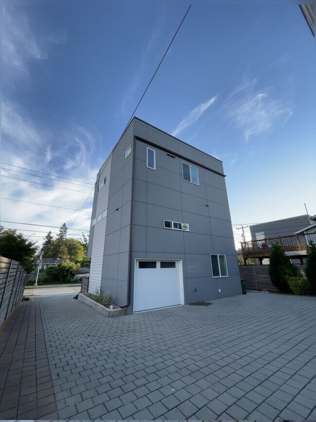 Foto del edificio - 2614 SW Genesee St
