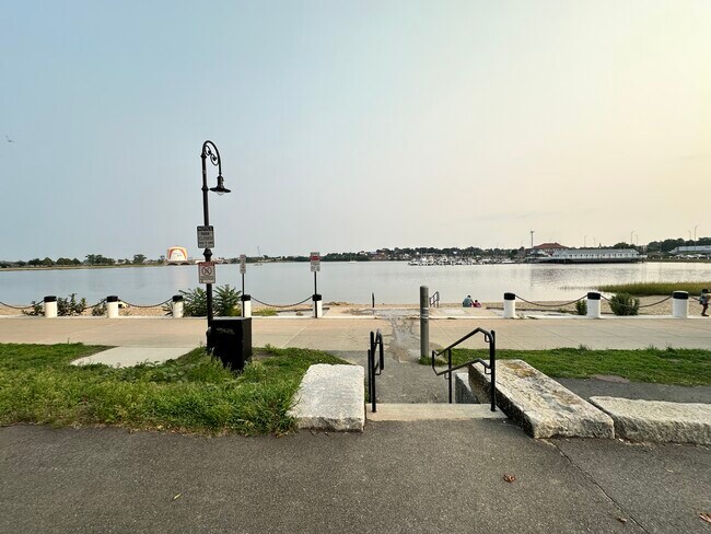 Foto del edificio - 44 Tuttle St