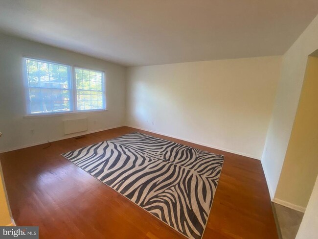 Foto del edificio - 1635 Bonwood Rd