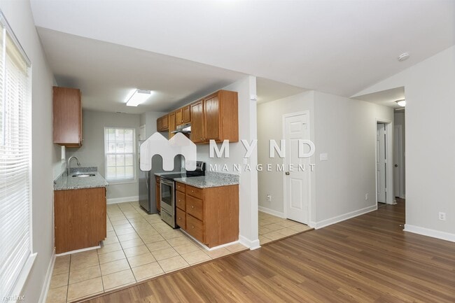 Building Photo - 3 br, 2 bath House - 919 Crestmere St