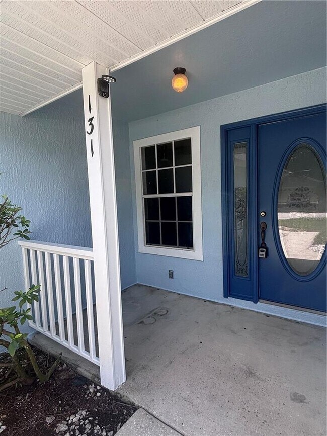 Building Photo - Davenport Home