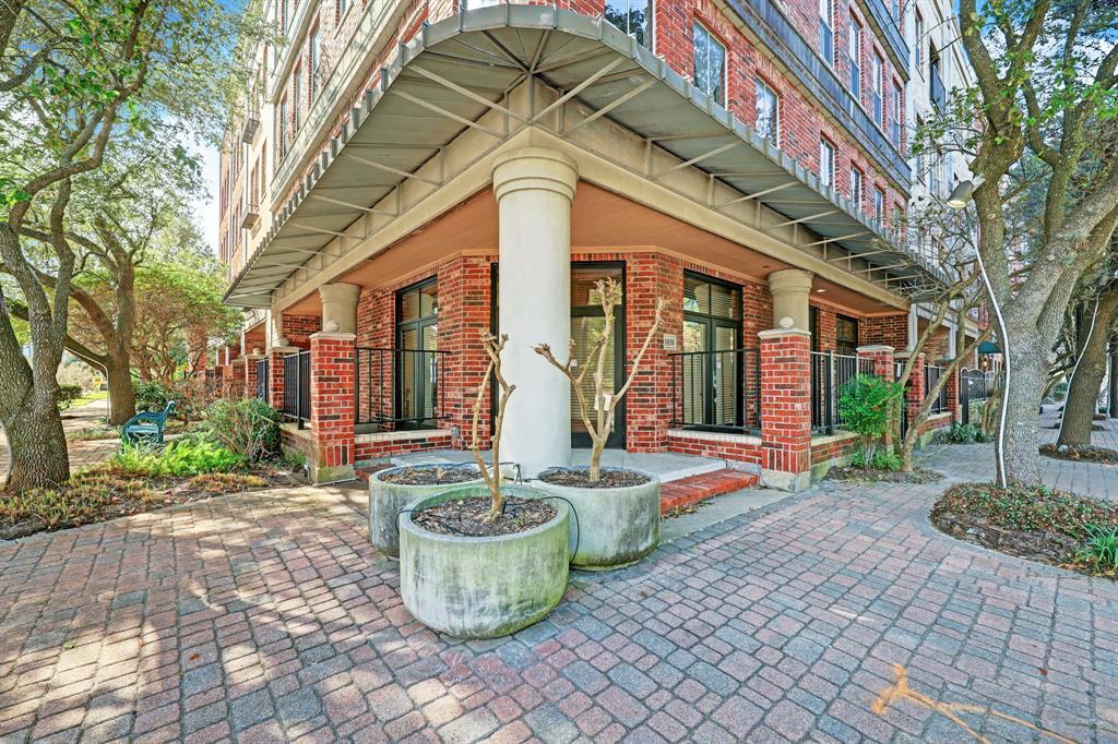 1630 Elgin St Unit 4, Houston, TX 77004 Room for Rent in Houston, TX