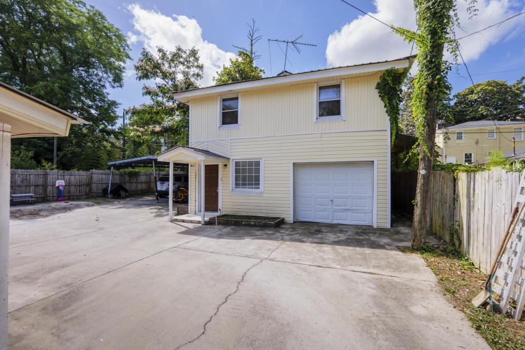 Foto principal - 2418 Laurel St